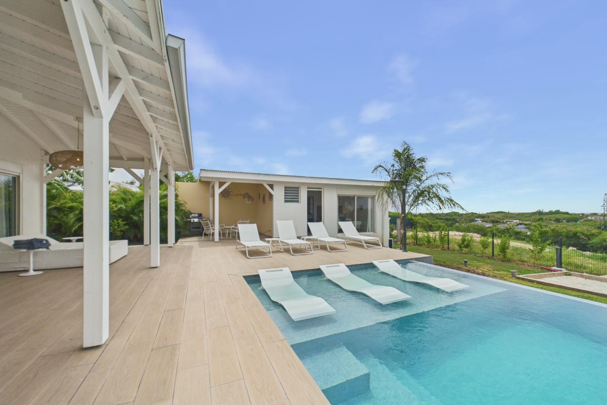 5.Location villa avec piscine vue mer Saint François Guadeloupe